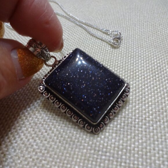 Stunning BLUE SUNSTONE Handmade Sterling 925 Pendant/Chain #653C - Picture 3 of 3